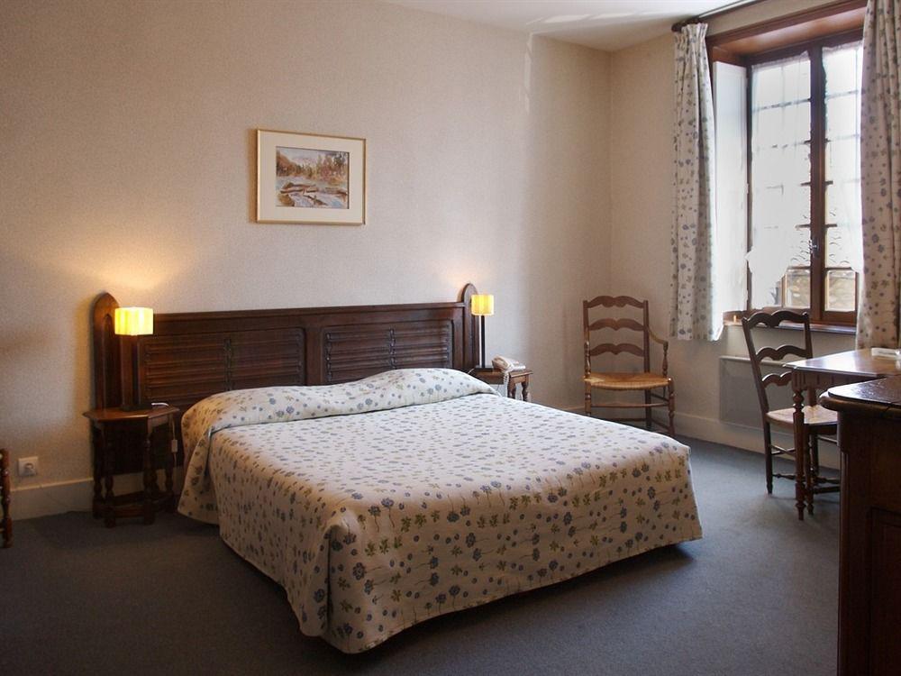 Hostellerie Du Vieux Pérouges Екстериор снимка