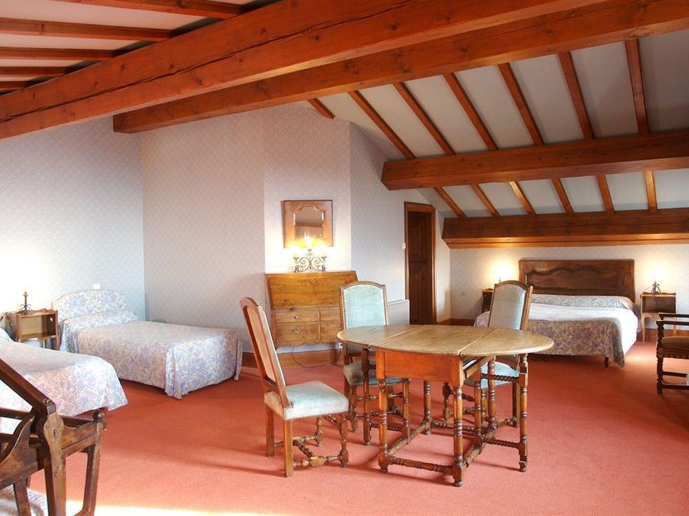 Hostellerie Du Vieux Pérouges Екстериор снимка